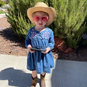 Meet your Posher, Aaryn